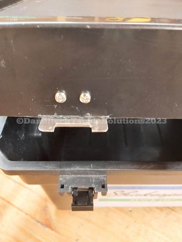 Damiltech 2018 Model Shakespeare Seat Box Lid Catch Repair Kit new